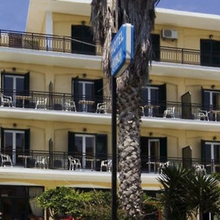 Niki Hotel Számosz Kültér fotó